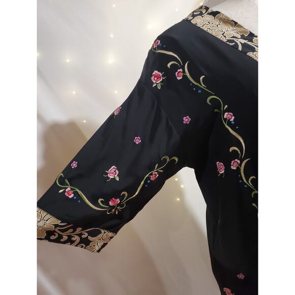 Vtg 90s Yi Lin Silk Embroidered Floral Asian 3/4 Sleeve Kimono Womens S Black - Picture 5 of 11